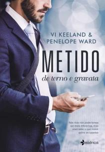 Metido de terno e gravata